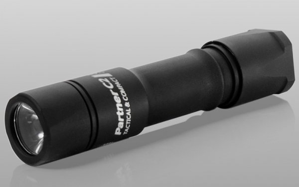 Купить Фонарь Armytek Partner C2 v3 XP-L белый свет