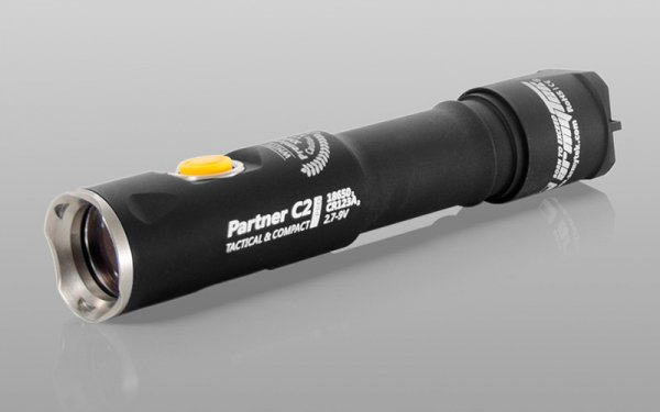 Купить Фонарь Armytek Partner C2 Pro v3 XHP35 теплый свет