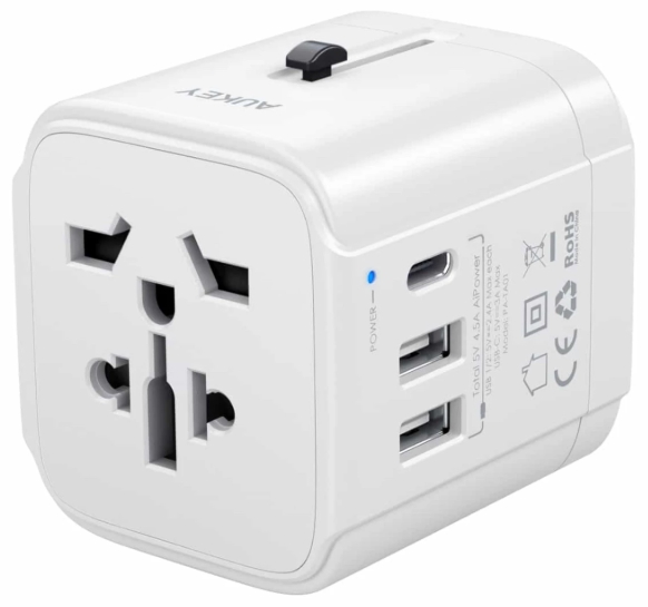 Купить Зарядное устройство AUKEY PA-TA01 Universal Travel Adapter With USB-C and USB-A Ports white