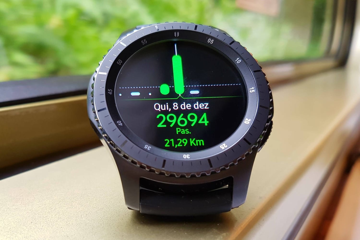 Смарт-часы Samsung Gear S4 
