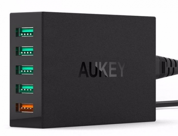 Купить Cетевое зарядное устройство Сетевое зарядное устройство Aukey, 5-Port 40W Adaptive with Quick Charge 3.0 (ритейл) черное