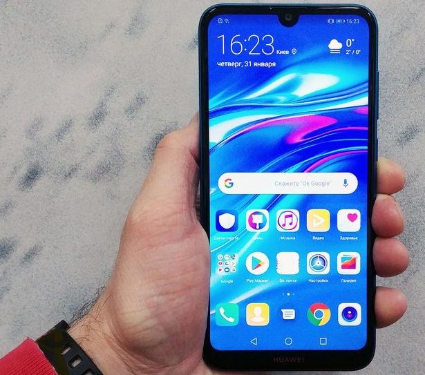 Huawei Y7 2019 - недорогой смартфон с большим экраном